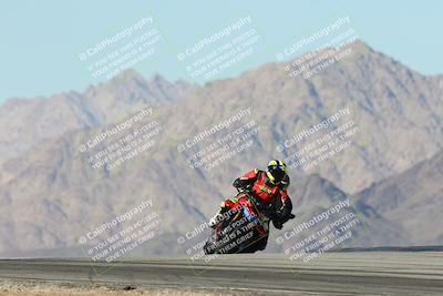 media/Dec-01-2025-Moto Forza (Mon) [[2daa91e15f]]/2-Intermediate Group/Session 4 Turn 9/